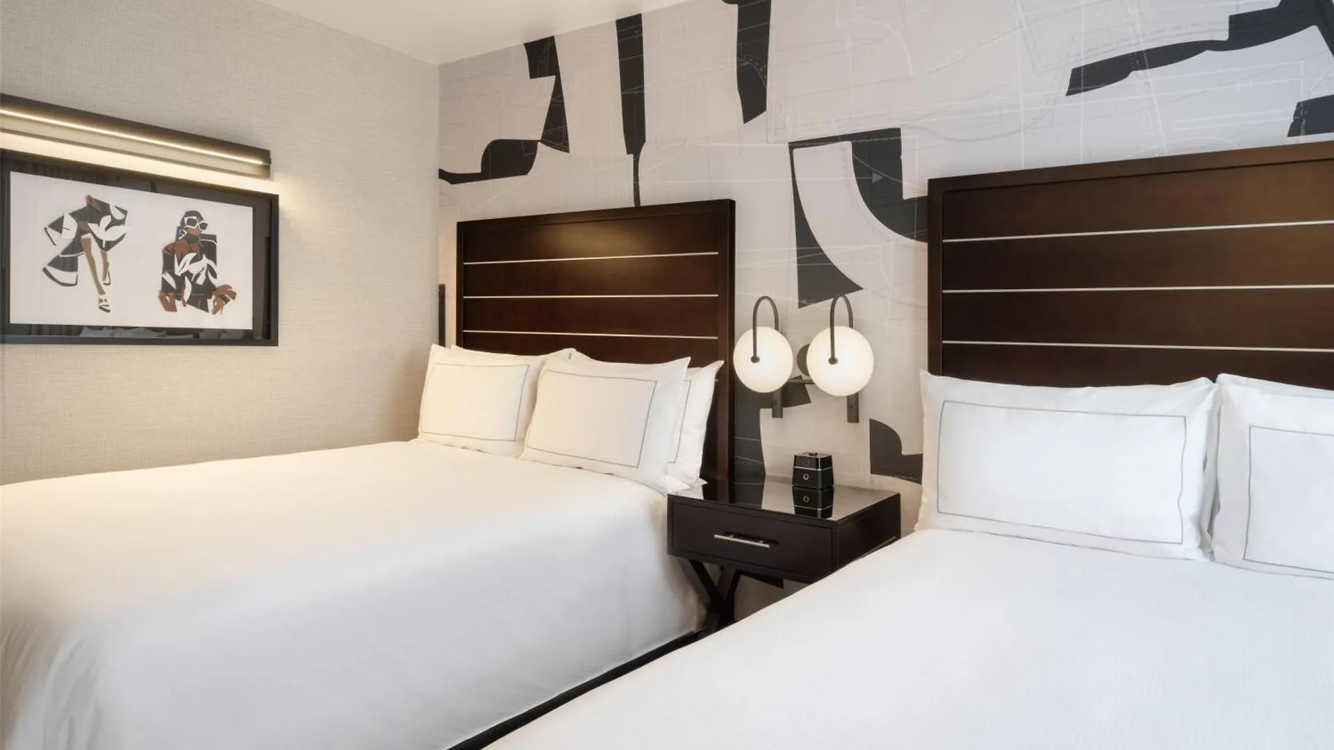 Hilton New York Fashion District Hotel