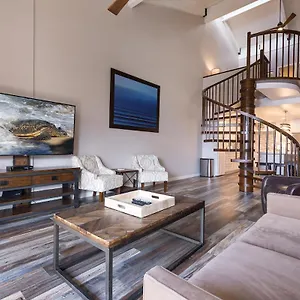 Apartment **newly Remodeled** Steps To Kamaole 3 Beach! 