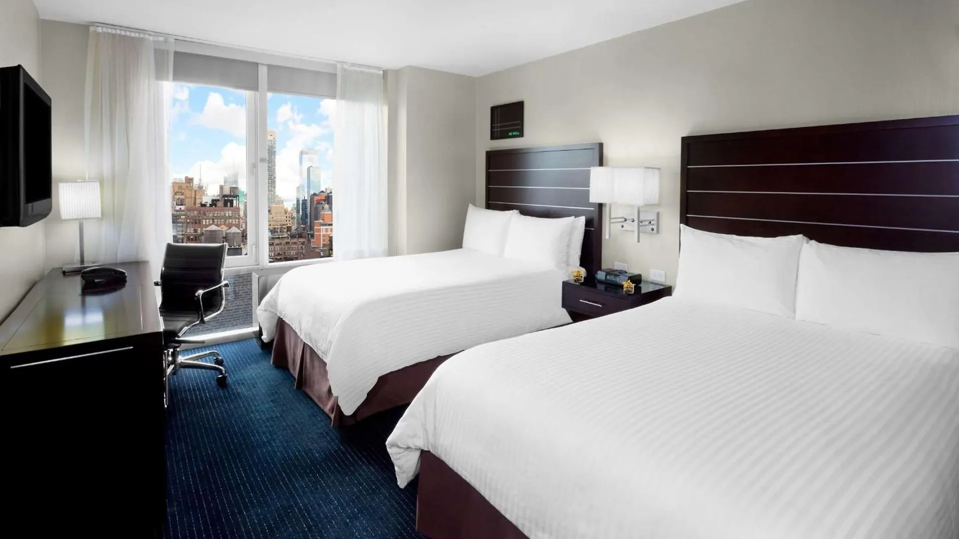 Hilton New York Fashion District Hotel